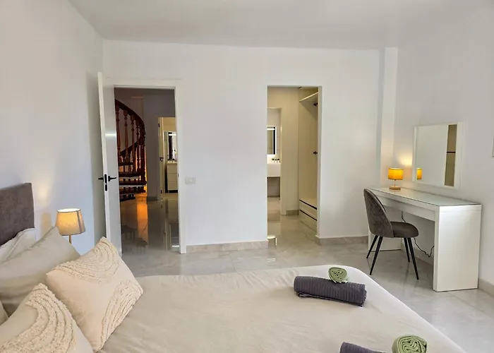 Katara By Helloapartments Villa *